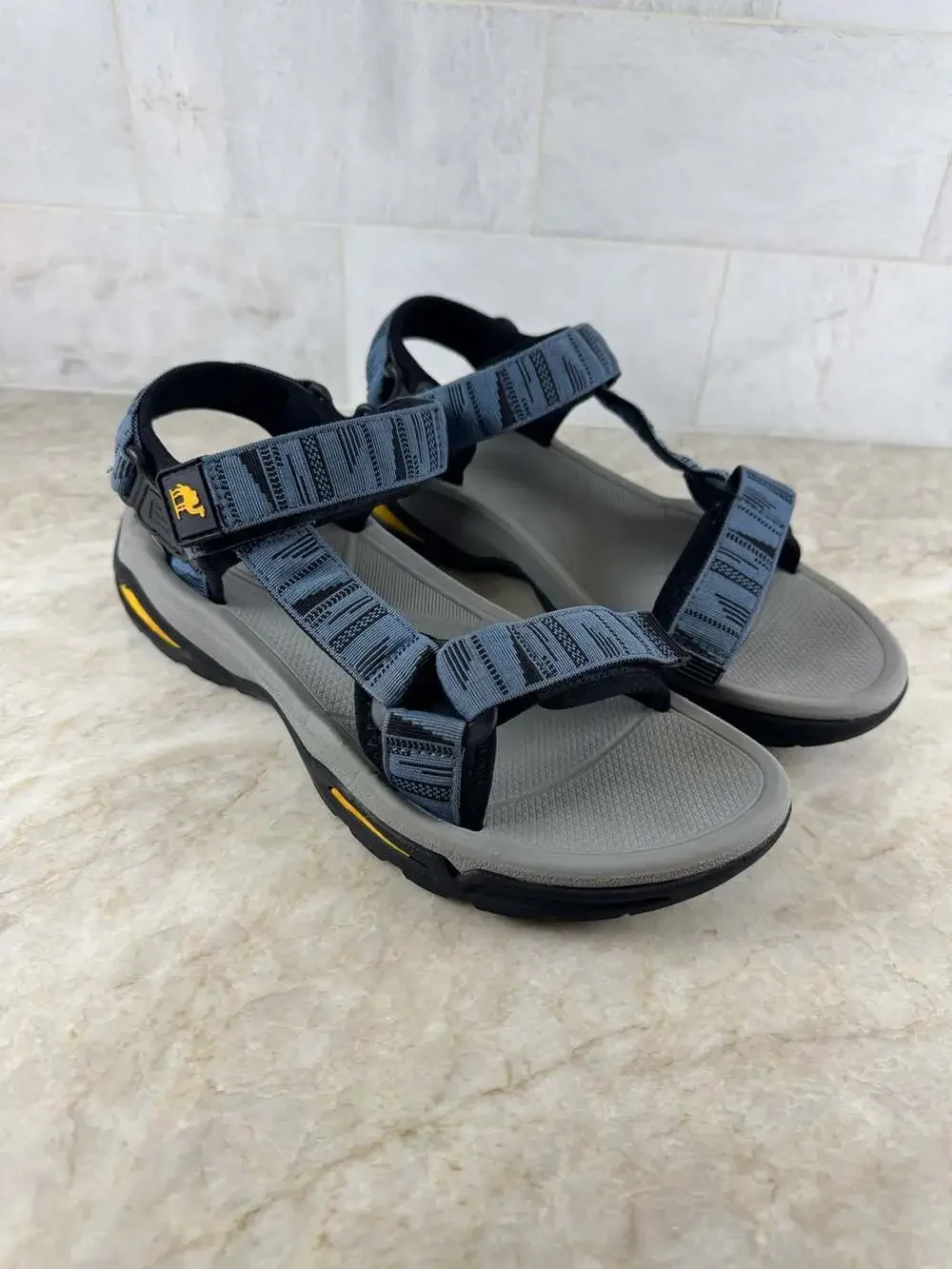CAMEL CROWN Men’s Hiking Water Sandals Gray Blue Arch Support Sport Size 8.5